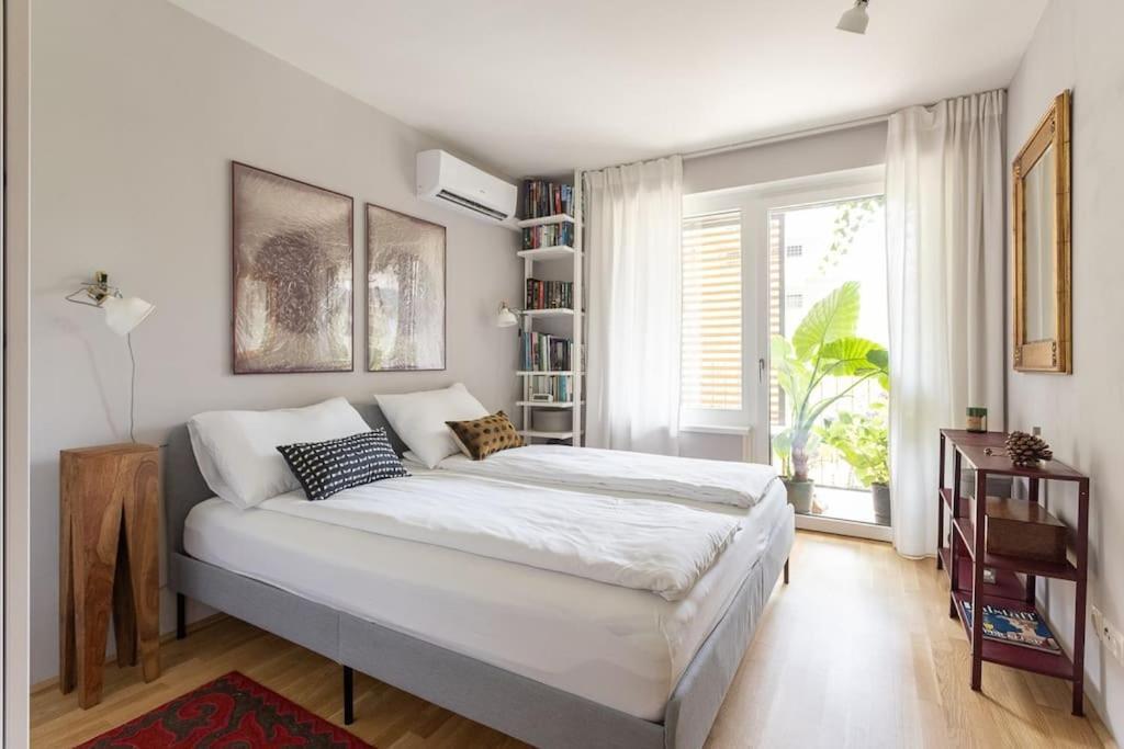 Dream Apartment - Central And Quiet With Ac And Free Parking Garage Vienna Esterno foto